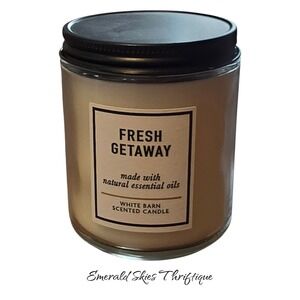 Bath and body works fresh getaway single wick candle new. Free shipping.